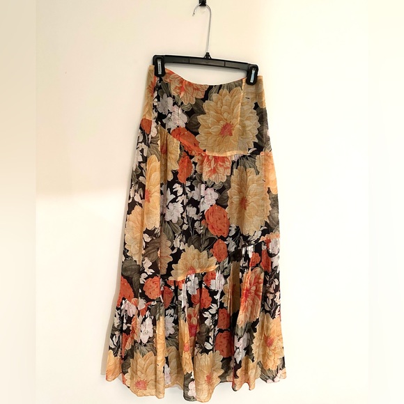 Minkpink maxi skirt in size small, like new, wore once. - Picture 3 of 5